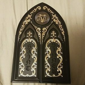 Kat Von D Saint and Sinner eyeshadow palette